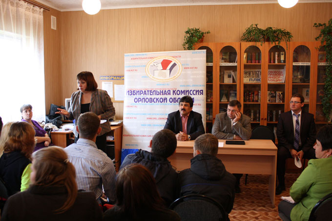 Избирательная комиссия Орловской области приняла участие в проведении Дня молодого избирателя в Новодеревеньковском районе 
